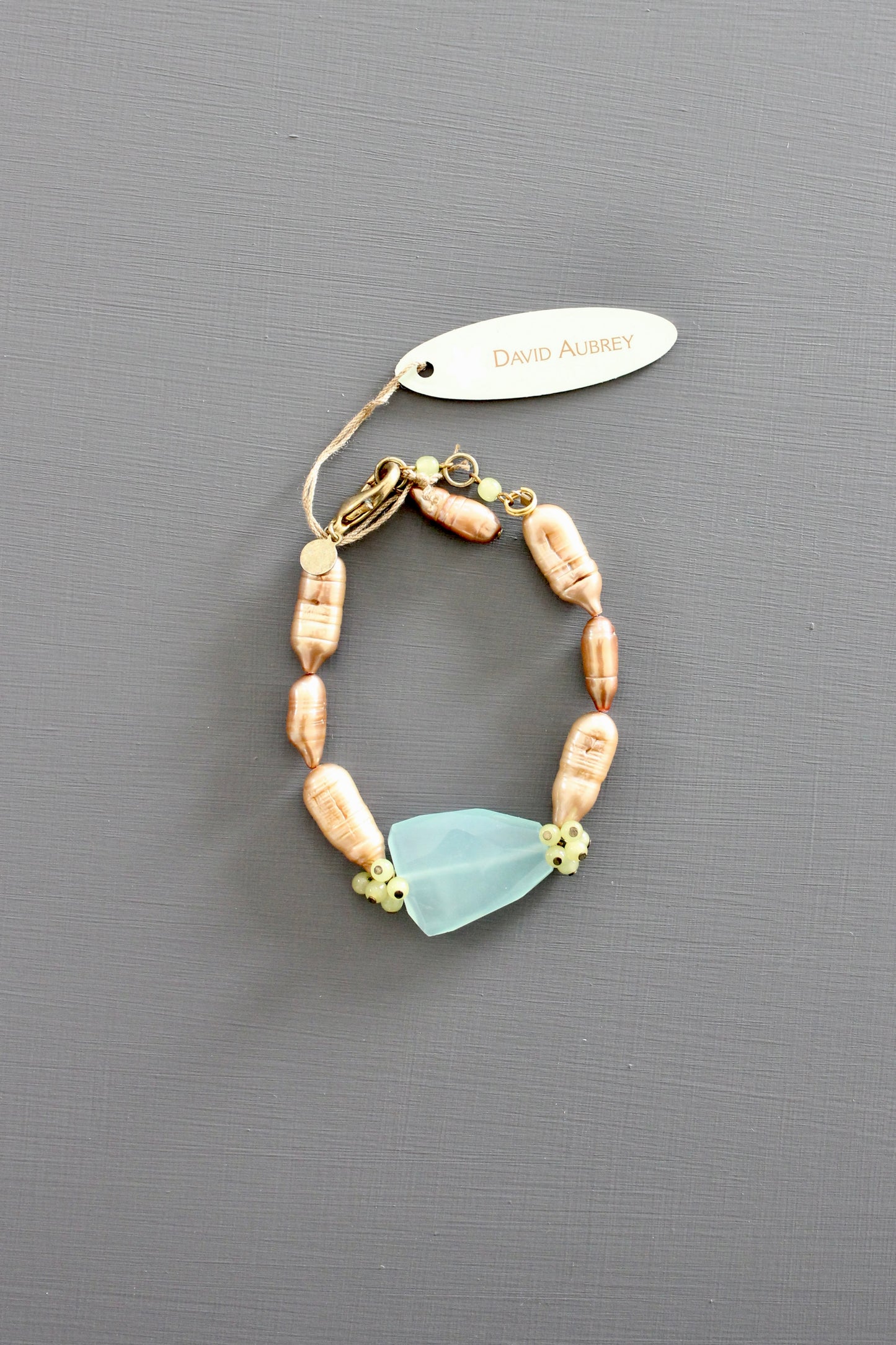 BAMB03 chalcedony and biwa pearl bracelet