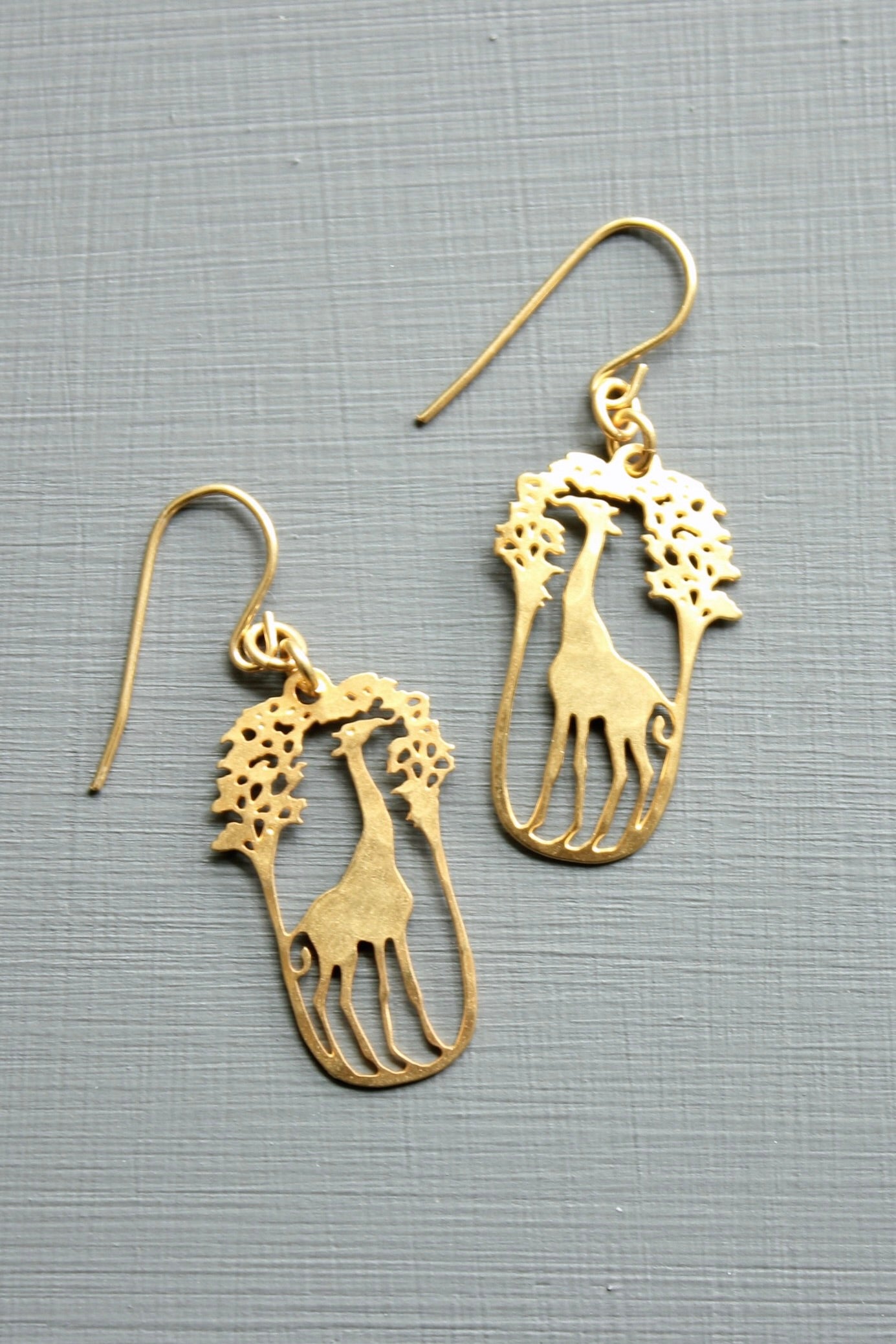 Giraffe earrings .75 inch
