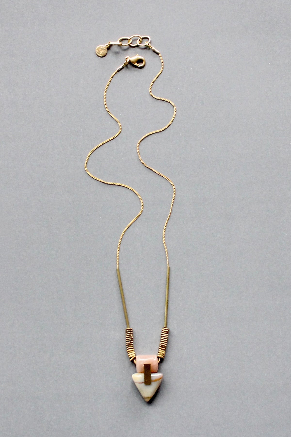 ISL118 Peach moon stone and agate pendant chain necklace