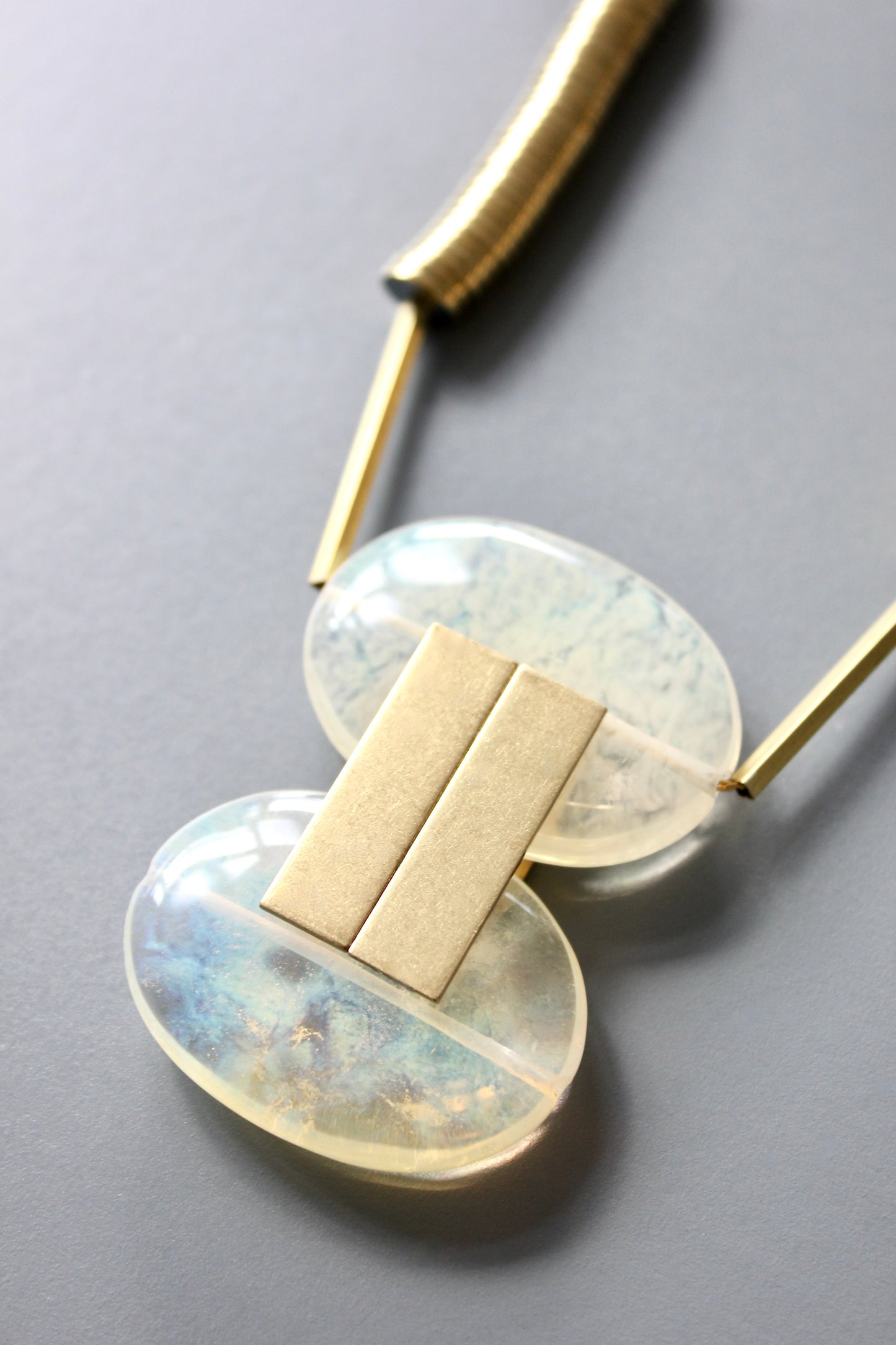 ISL124 Quartz and gold hematite geometric necklace