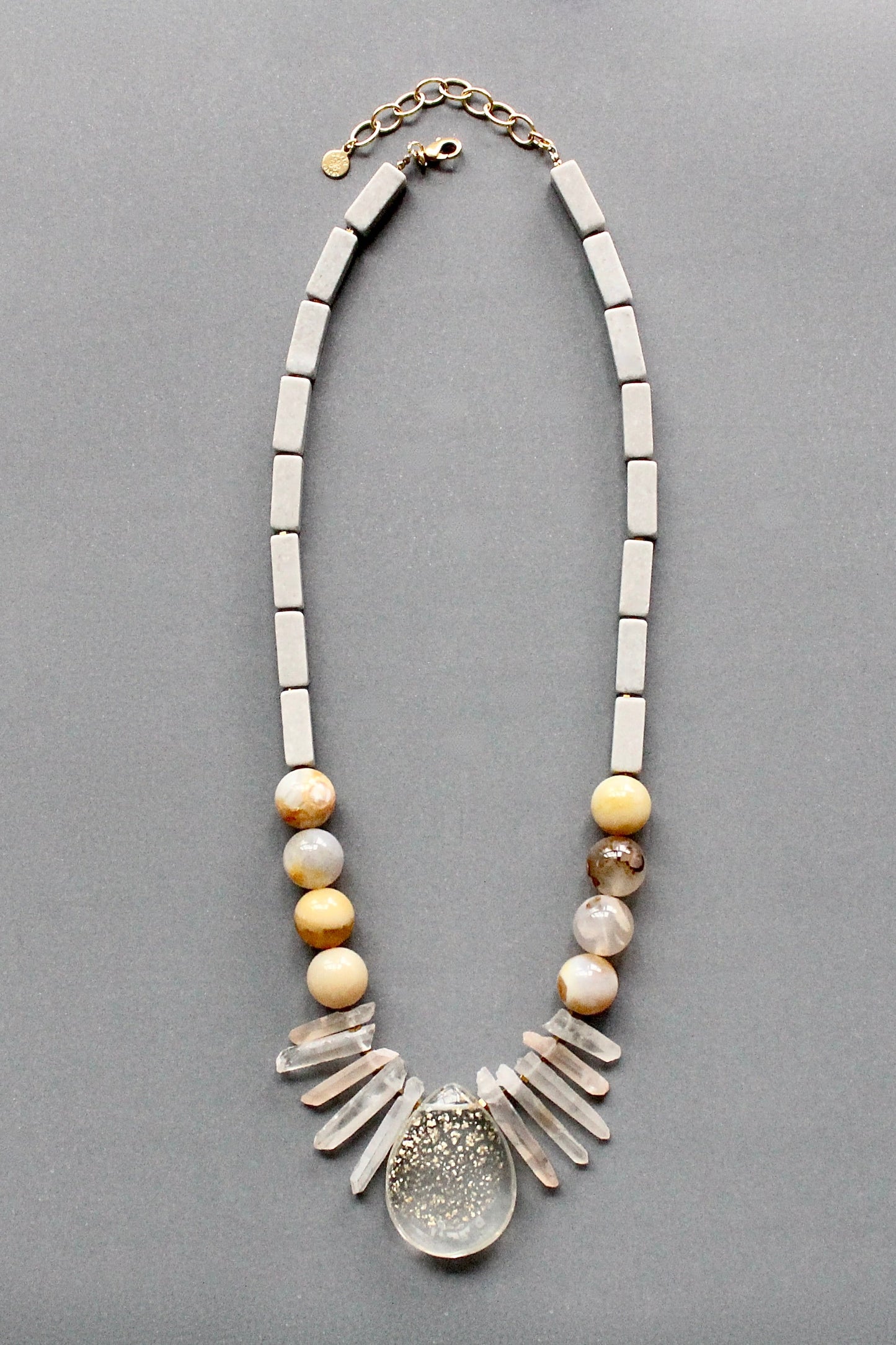 ISL4020 Quartz and yellow agate pendant necklace