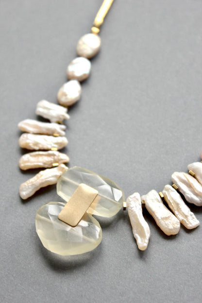 ISL418 Pearl fringe and chalcedony pendant necklace