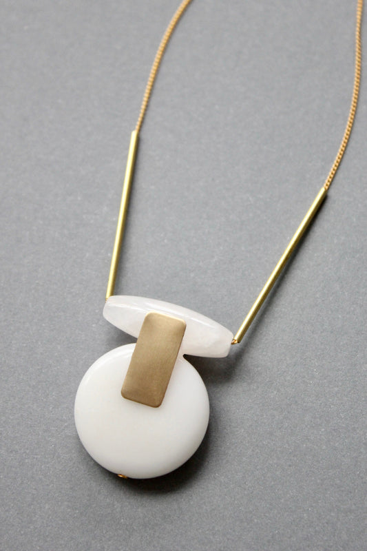 ISL620 white stone geometric necklace