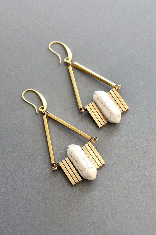 ISLE30 White and brass geometric earrings