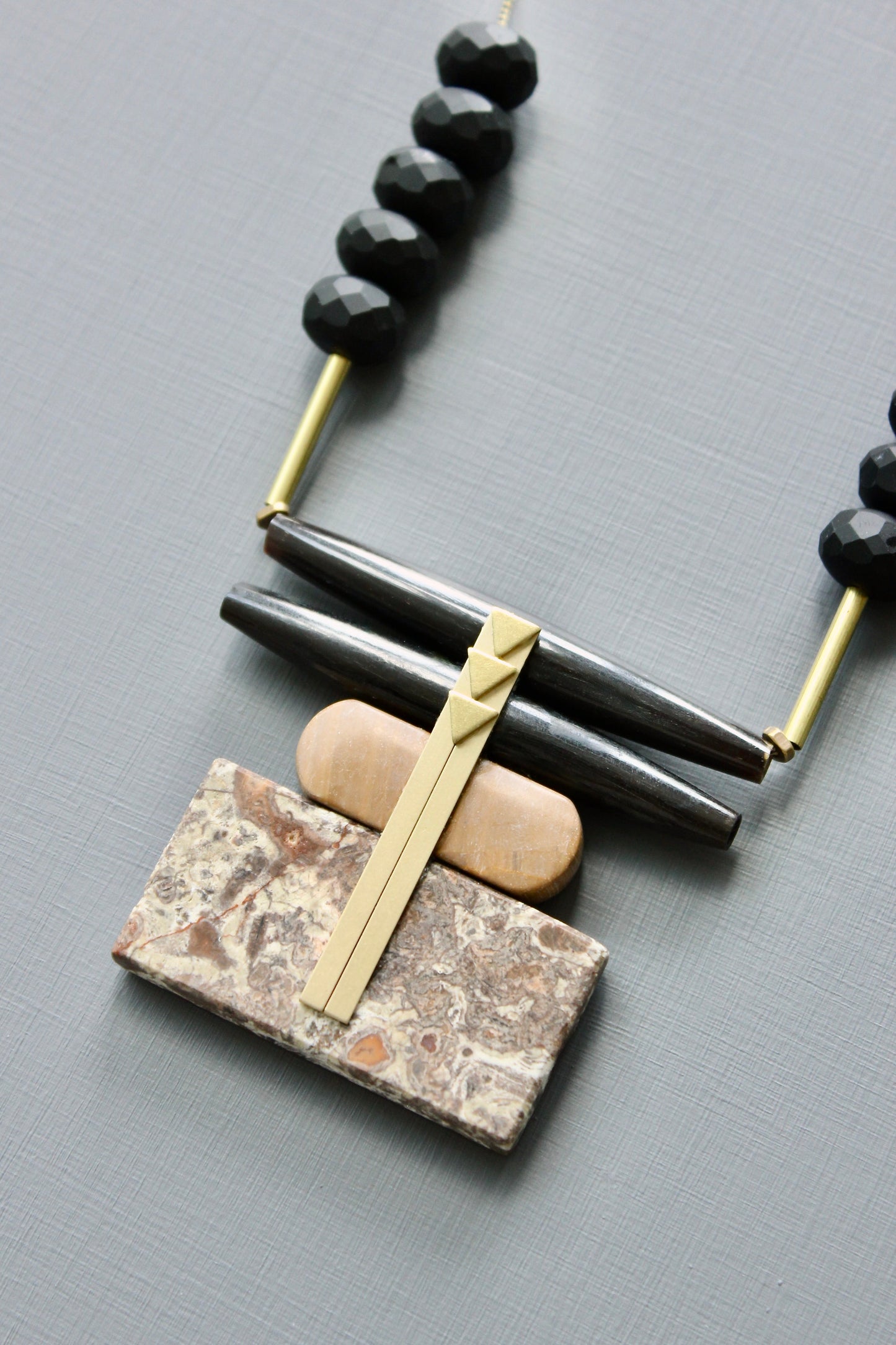 JLT221 black and jasper Artdeco necklace