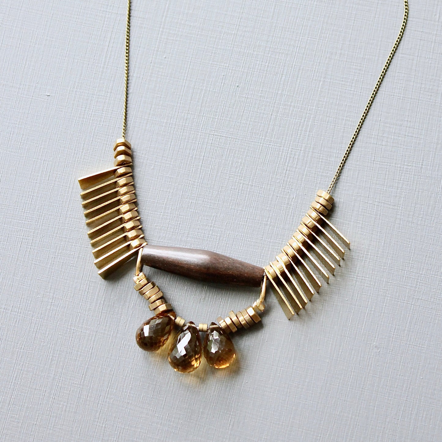 JLT318 wood and beer quartz necklace