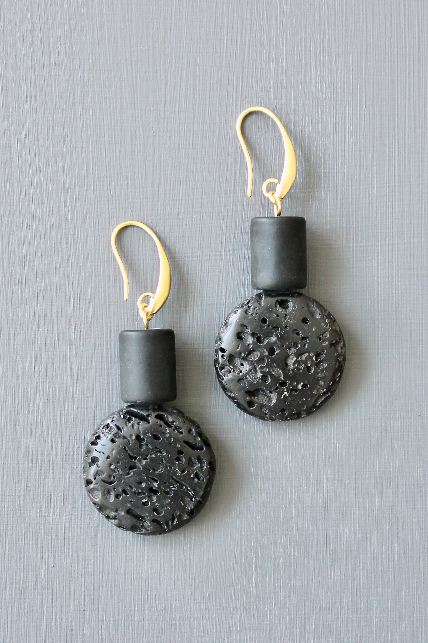 JLTE29 lava and glass earrings