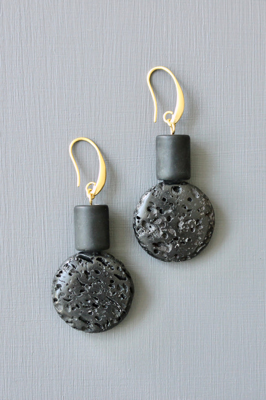 JLTE29 lava and glass earrings