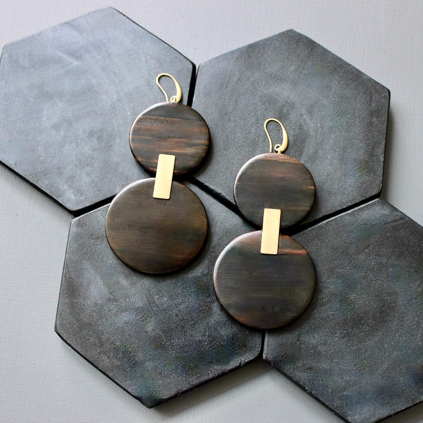 JLTE71 ebony wood shoulder duster earrings