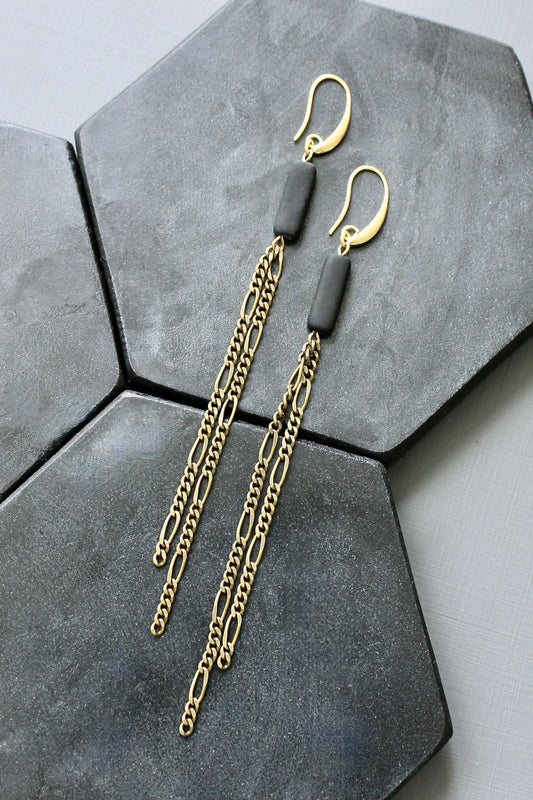 JLTE74 brass and black shoulder duster earrings
