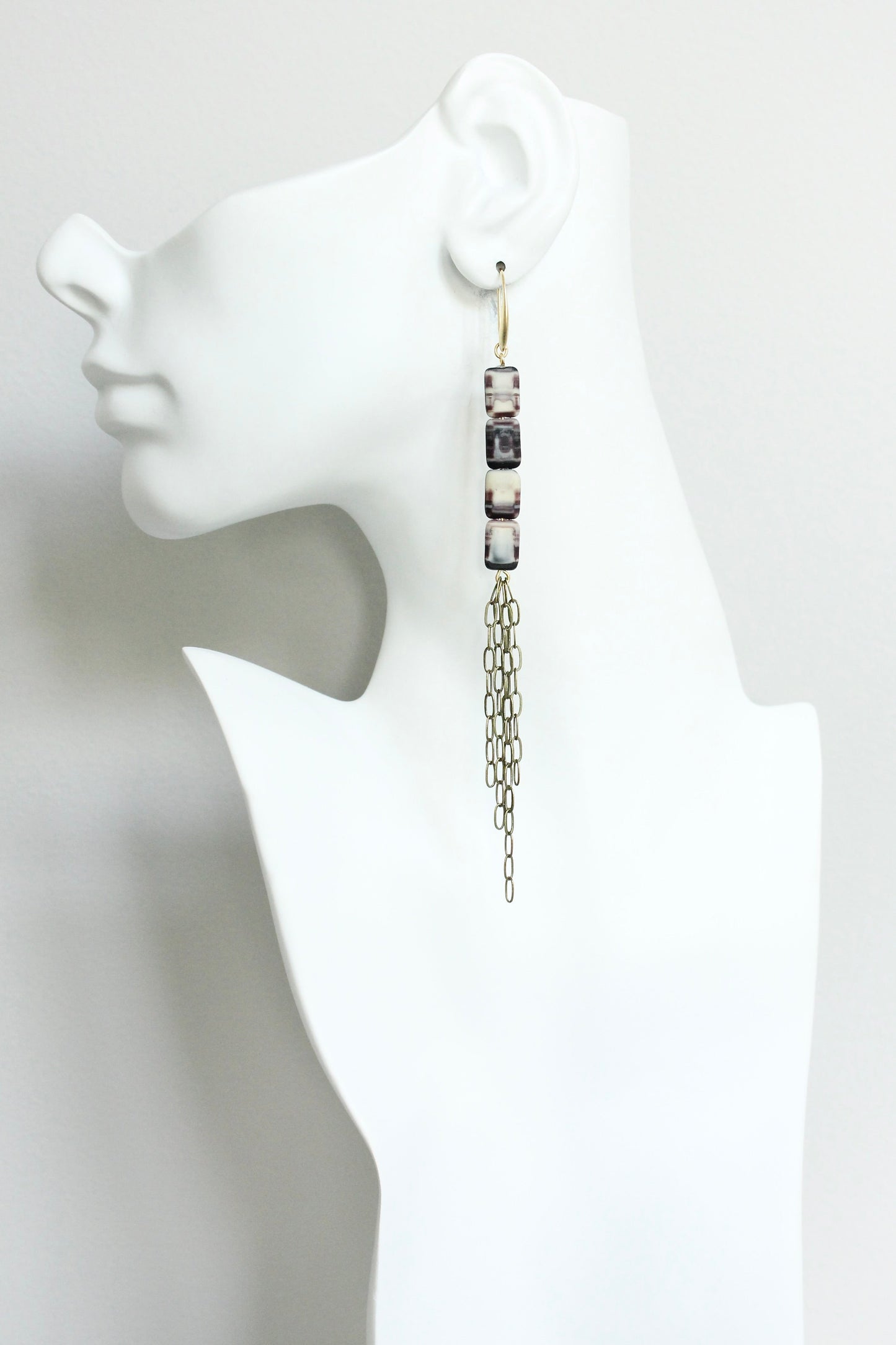 JLTE76 glass with chain shoulder duster earrings
