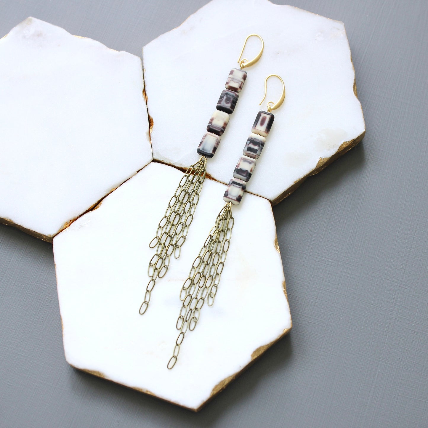 JLTE76 glass with chain shoulder duster earrings