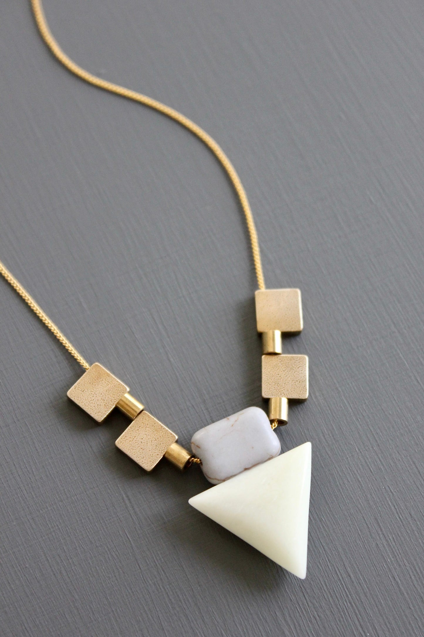 KYL118 triangle pendant necklace