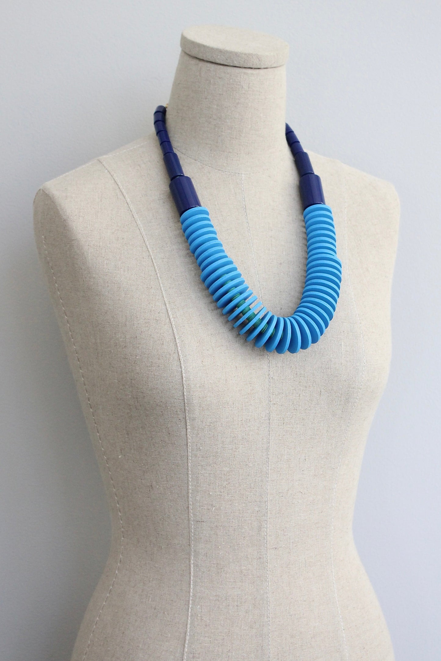 KYL322 Capri blue wood and acrylic necklace