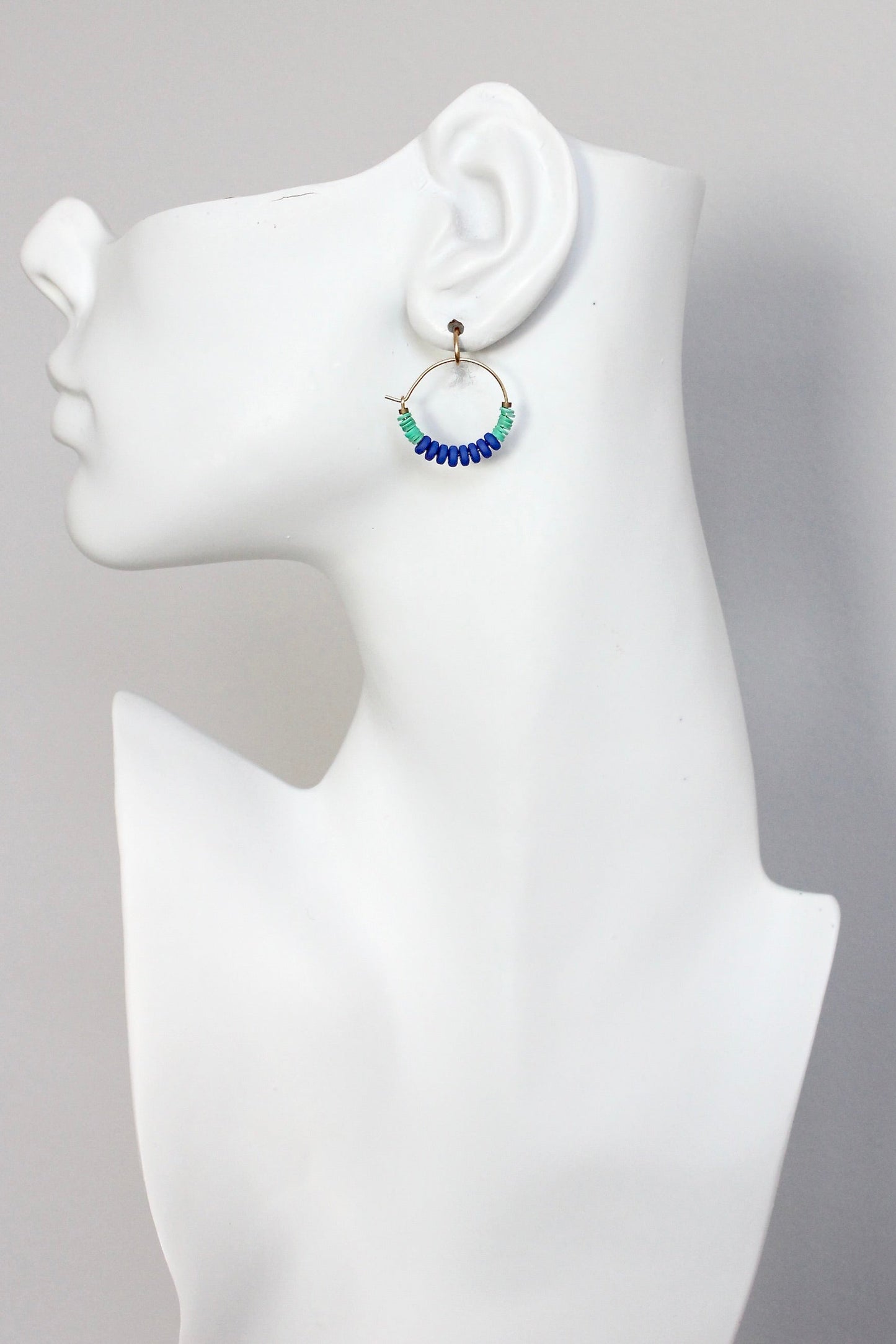 KYLE01 cobalt and green hoop earrings