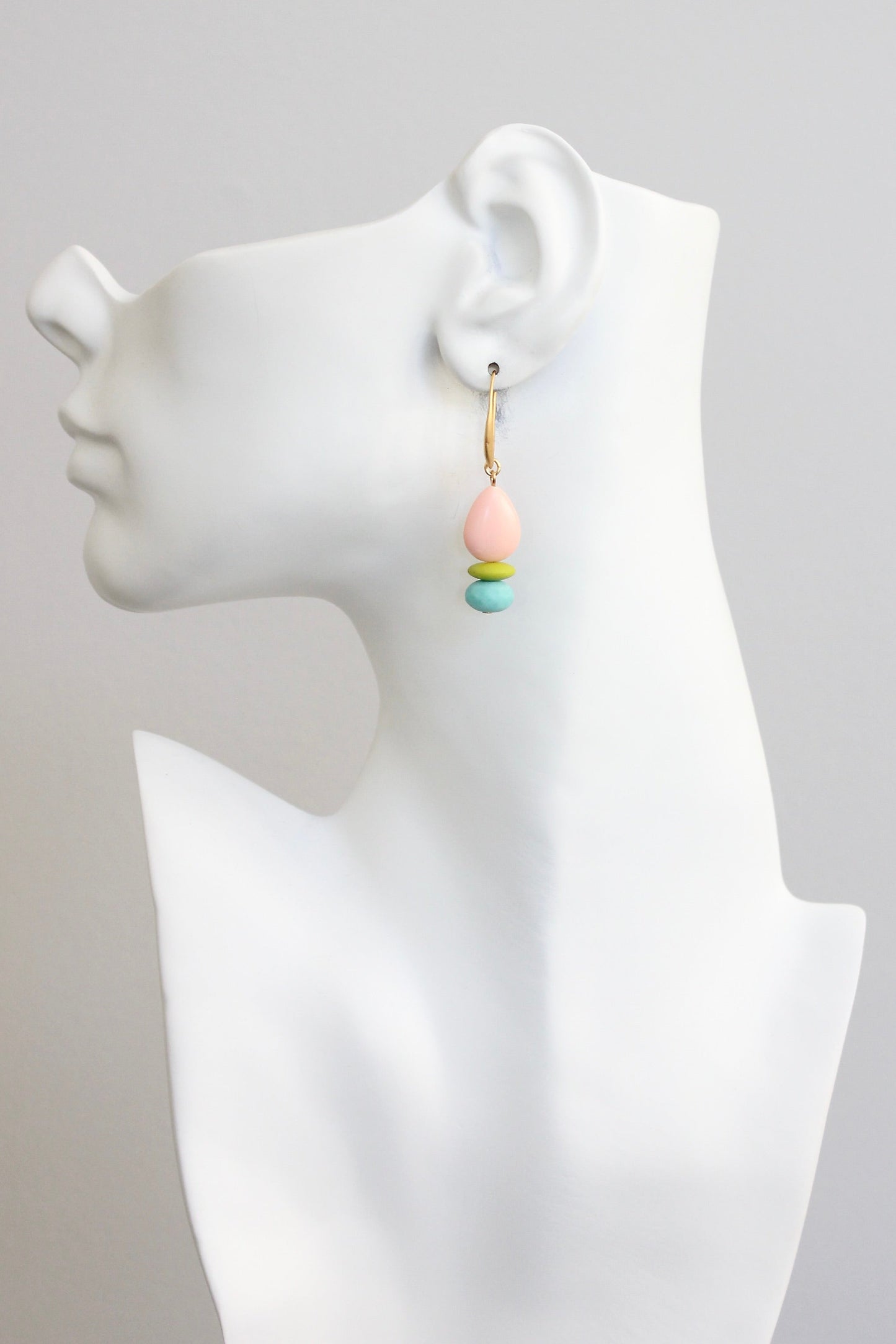 KYLE18 geometric sodalite hoop earrings