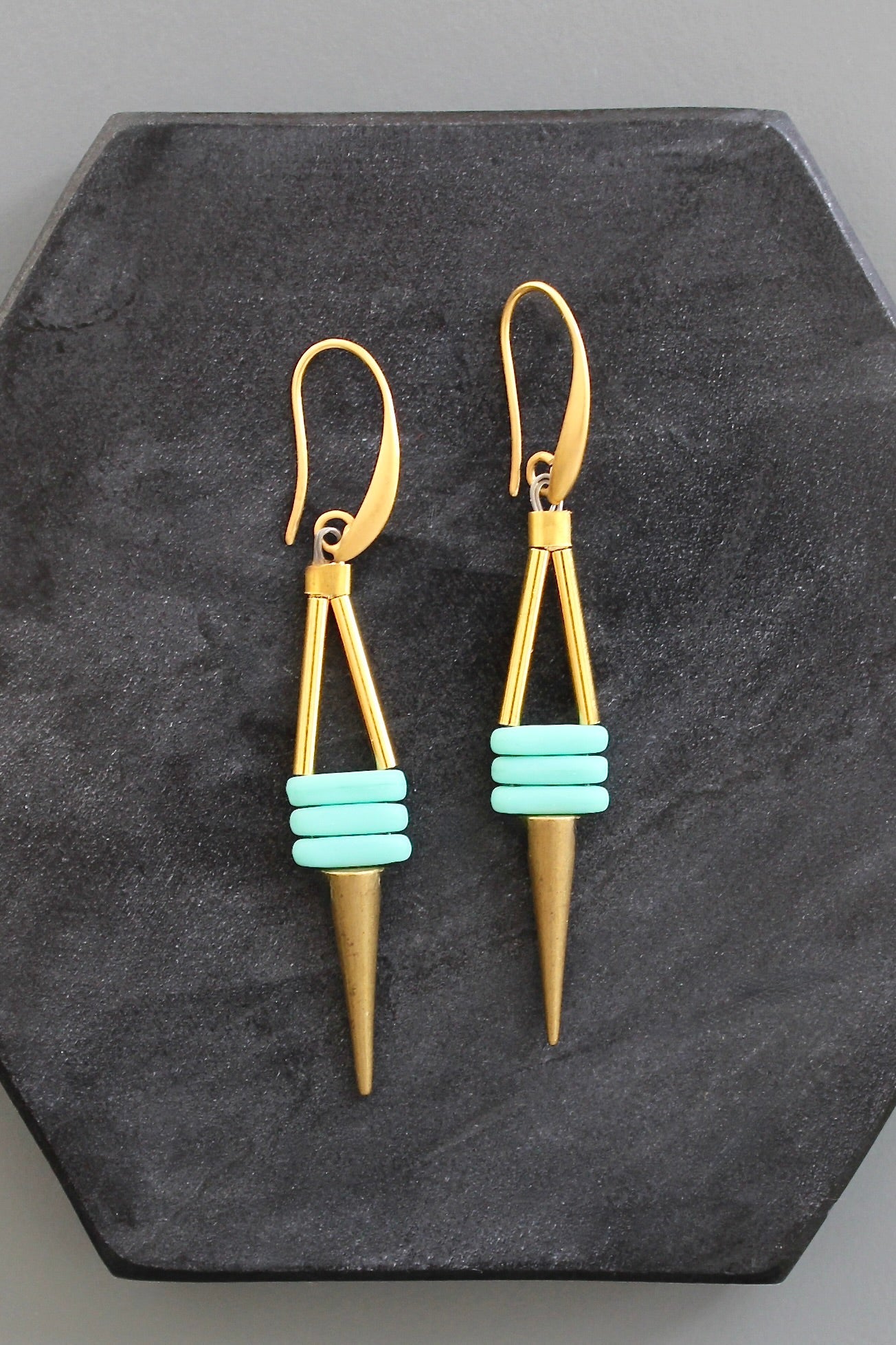 KYLE31 matte turquoise spike earrings