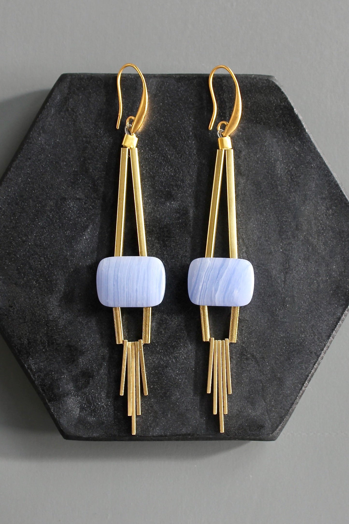 KYLE76 lavender geometric earrings