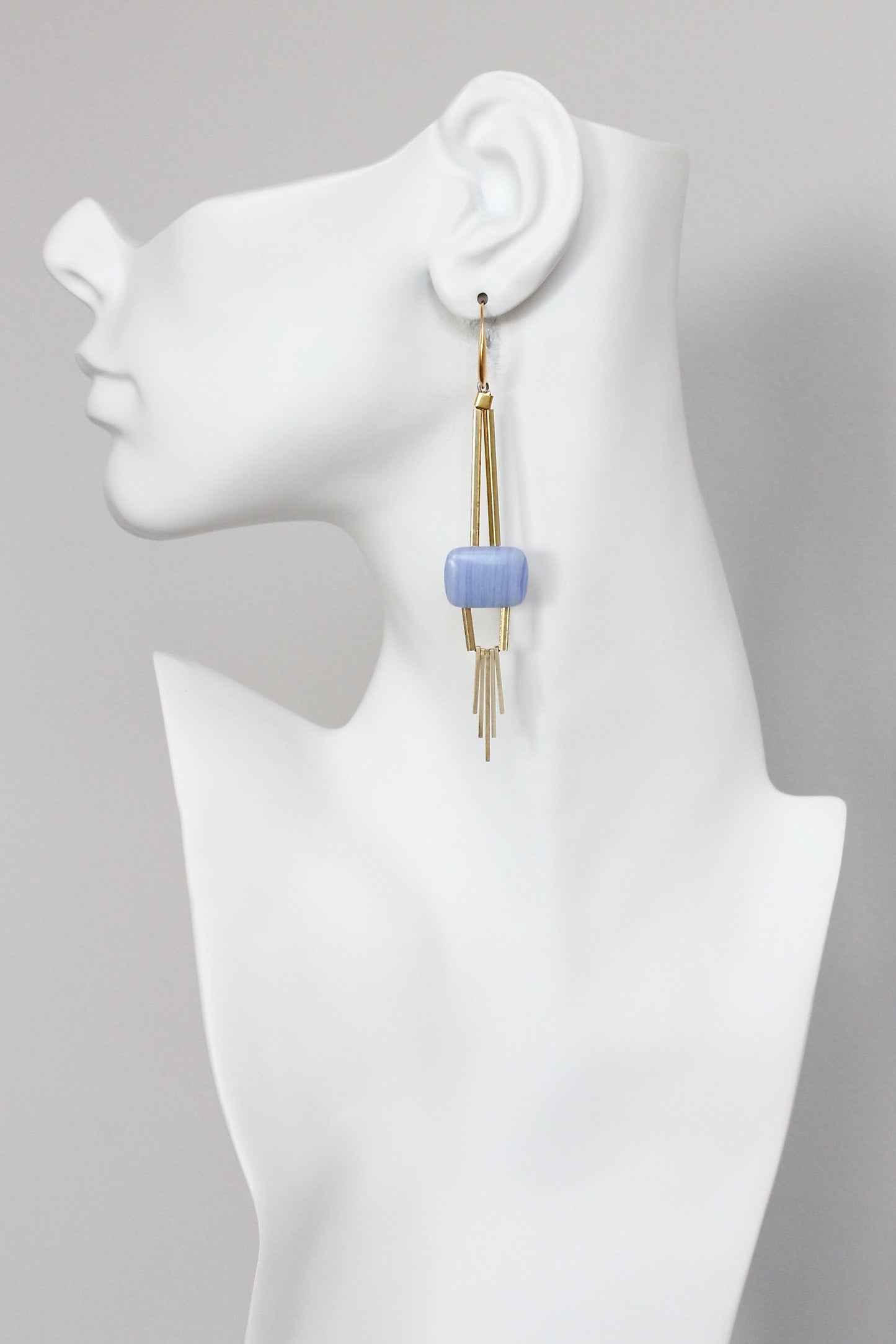 KYLE76 lavender geometric earrings