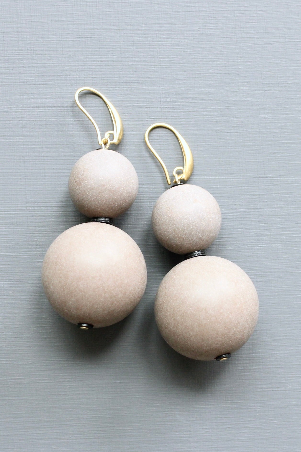LEXE37 Chestnut bauble earrings