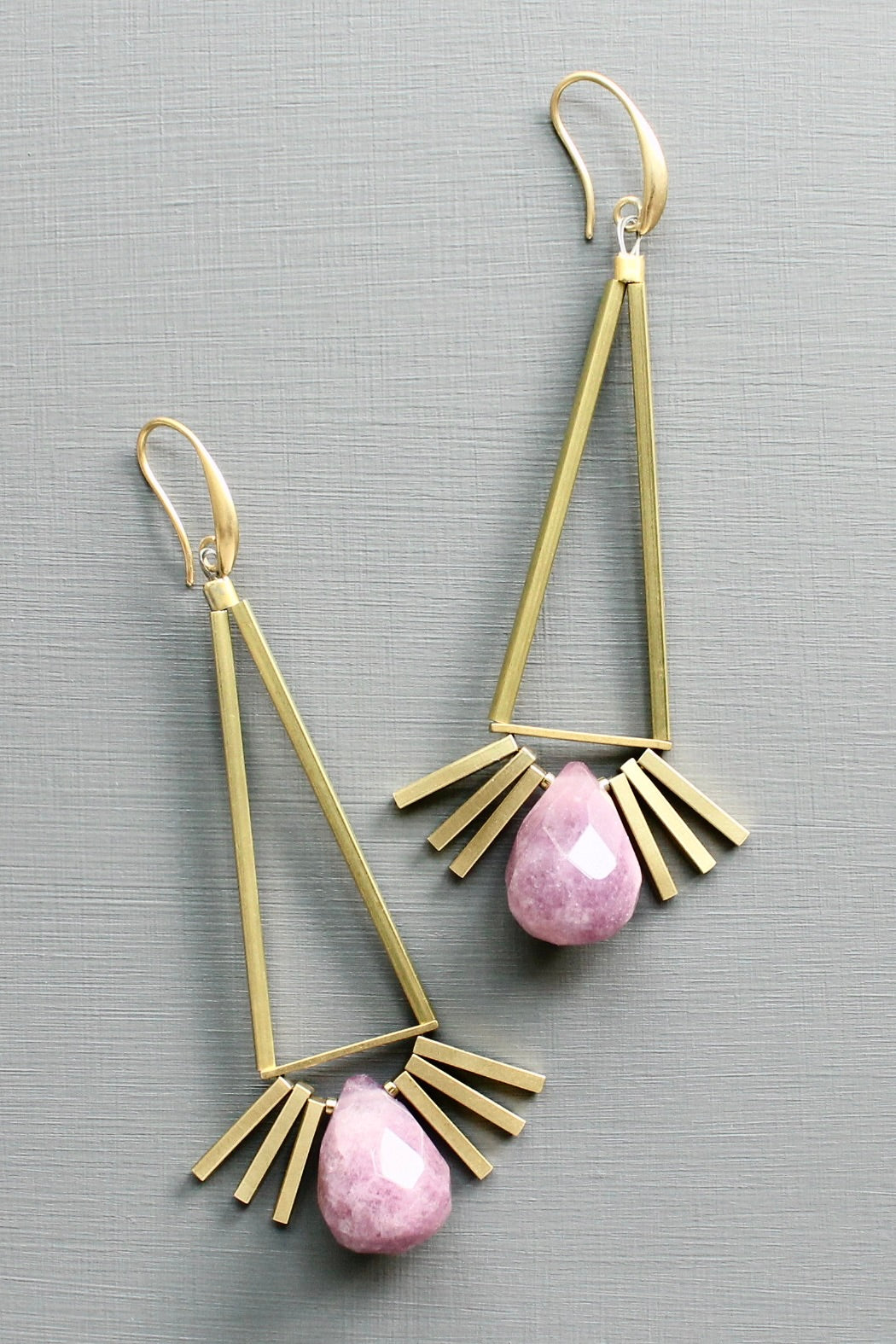 LEXE56 Purple geometric earrings