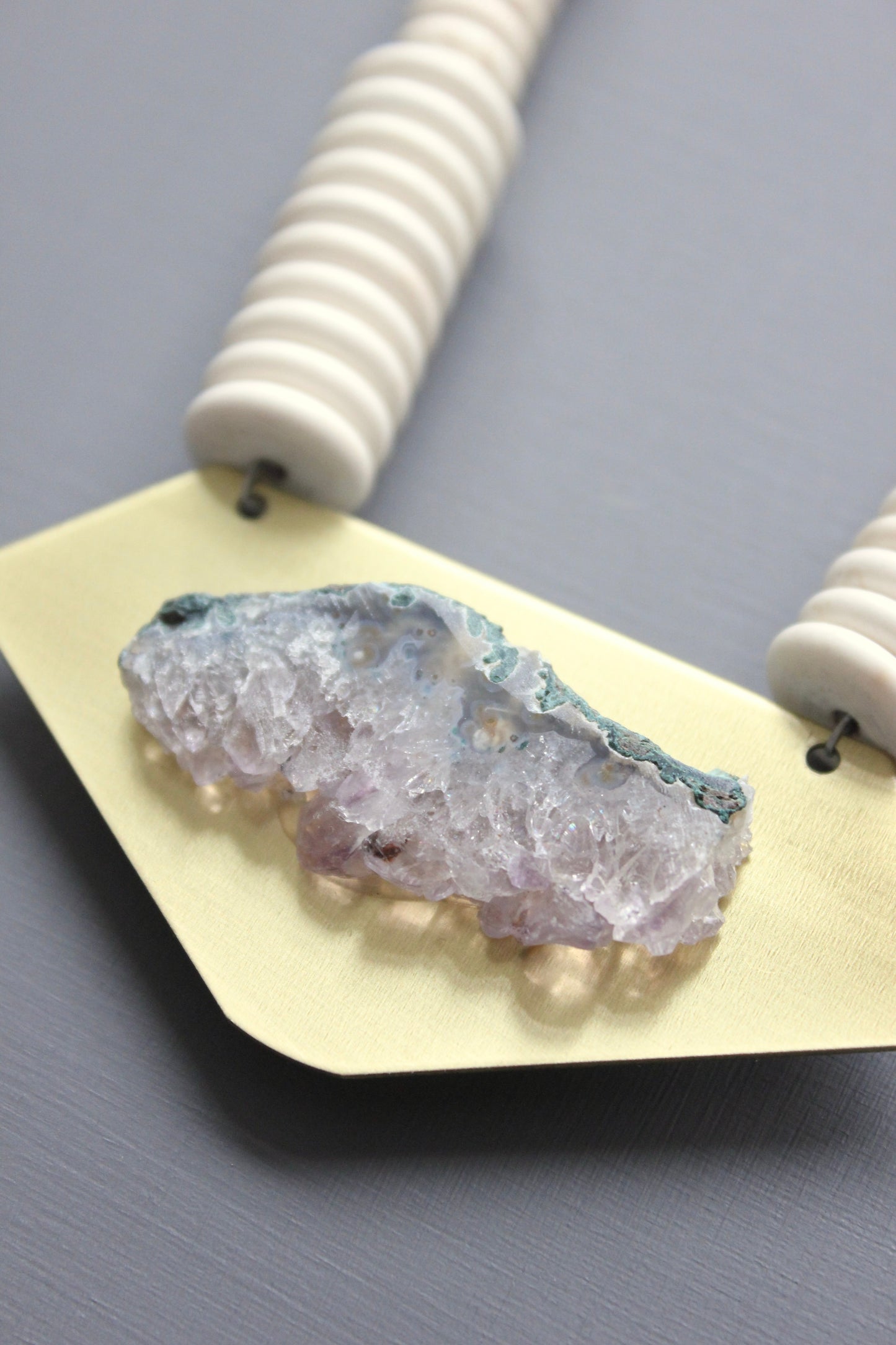 MLN219 Agate and brass Artdeco necklace