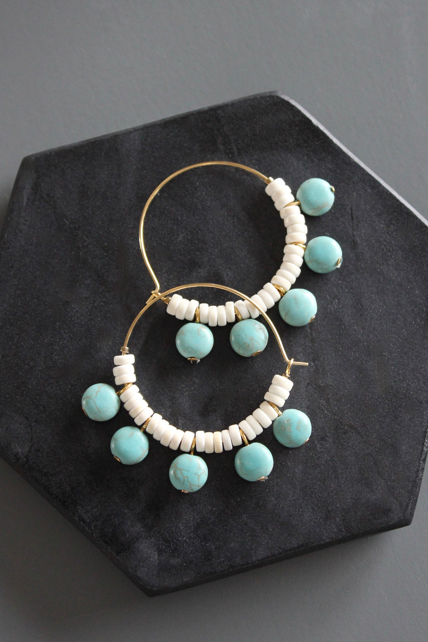 MLNE09 Turquoise and white hoop earrings