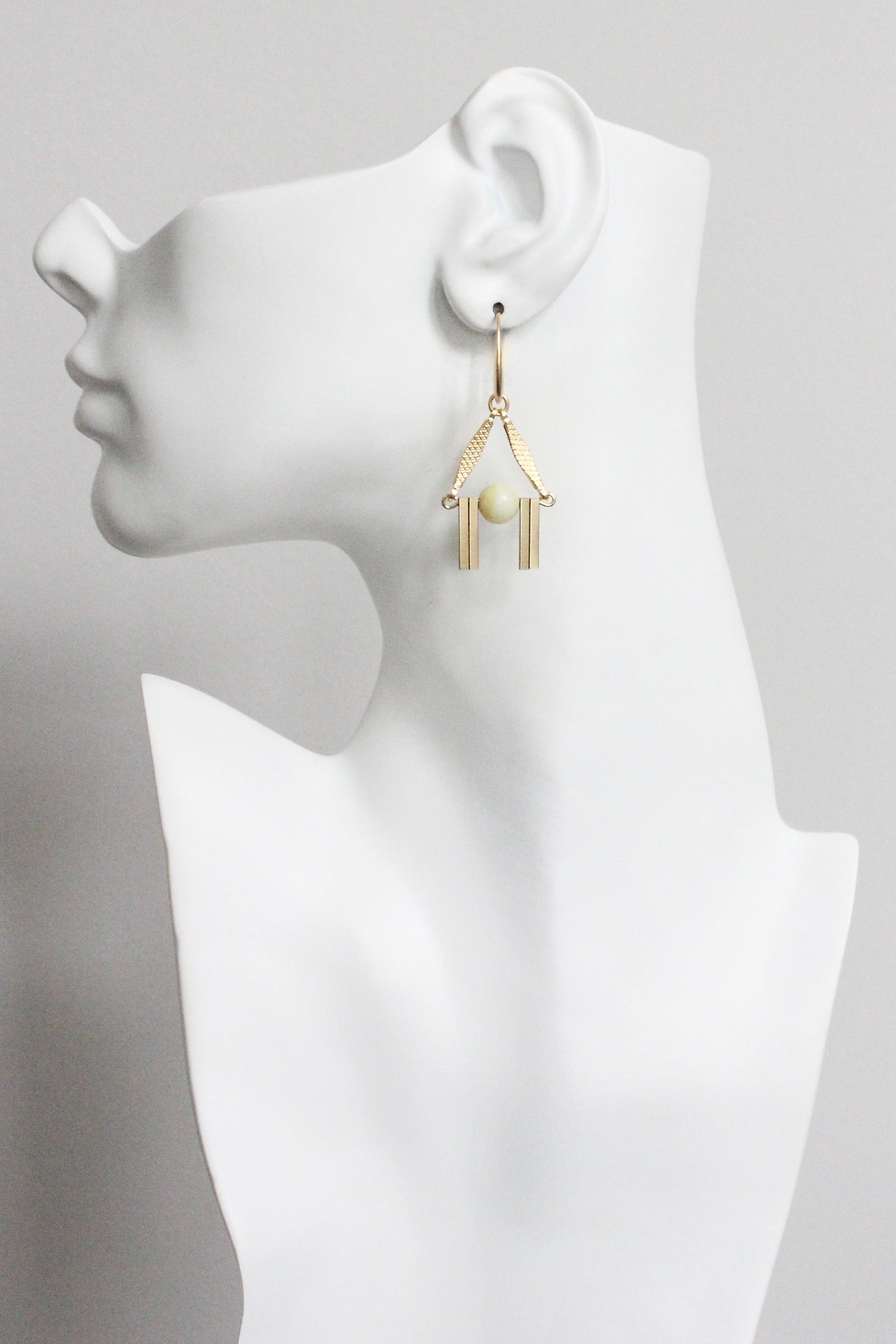 MLNE14 Lemon jade Artdeco earrings
