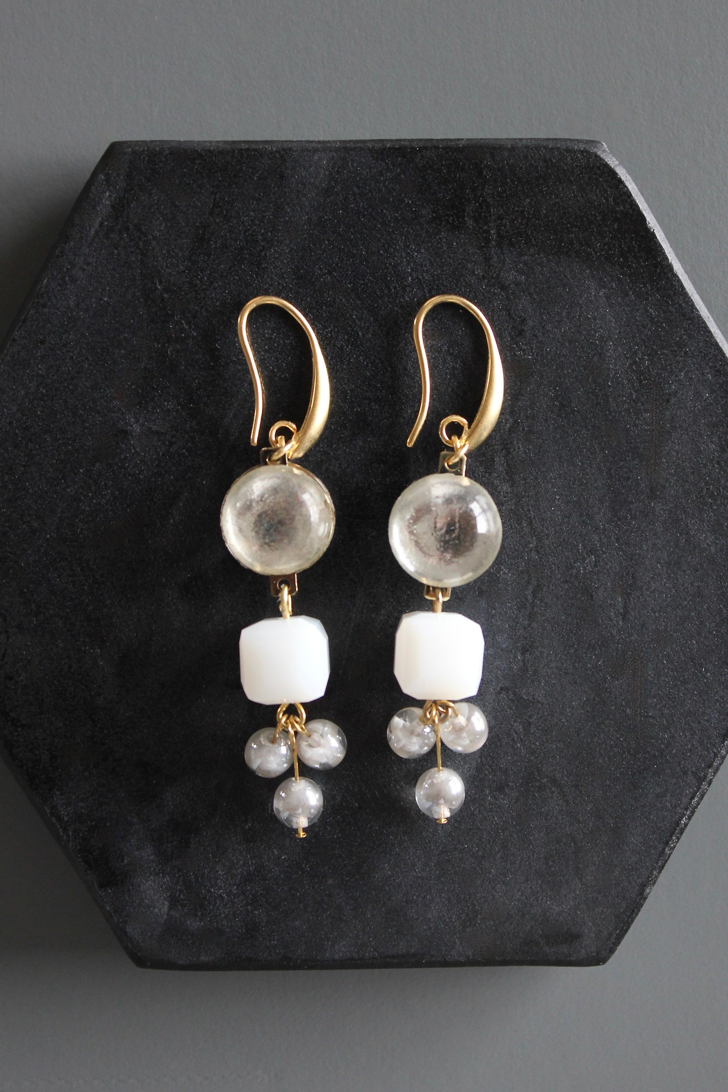 MLNE32 Vintage mirror glass cluster earrings