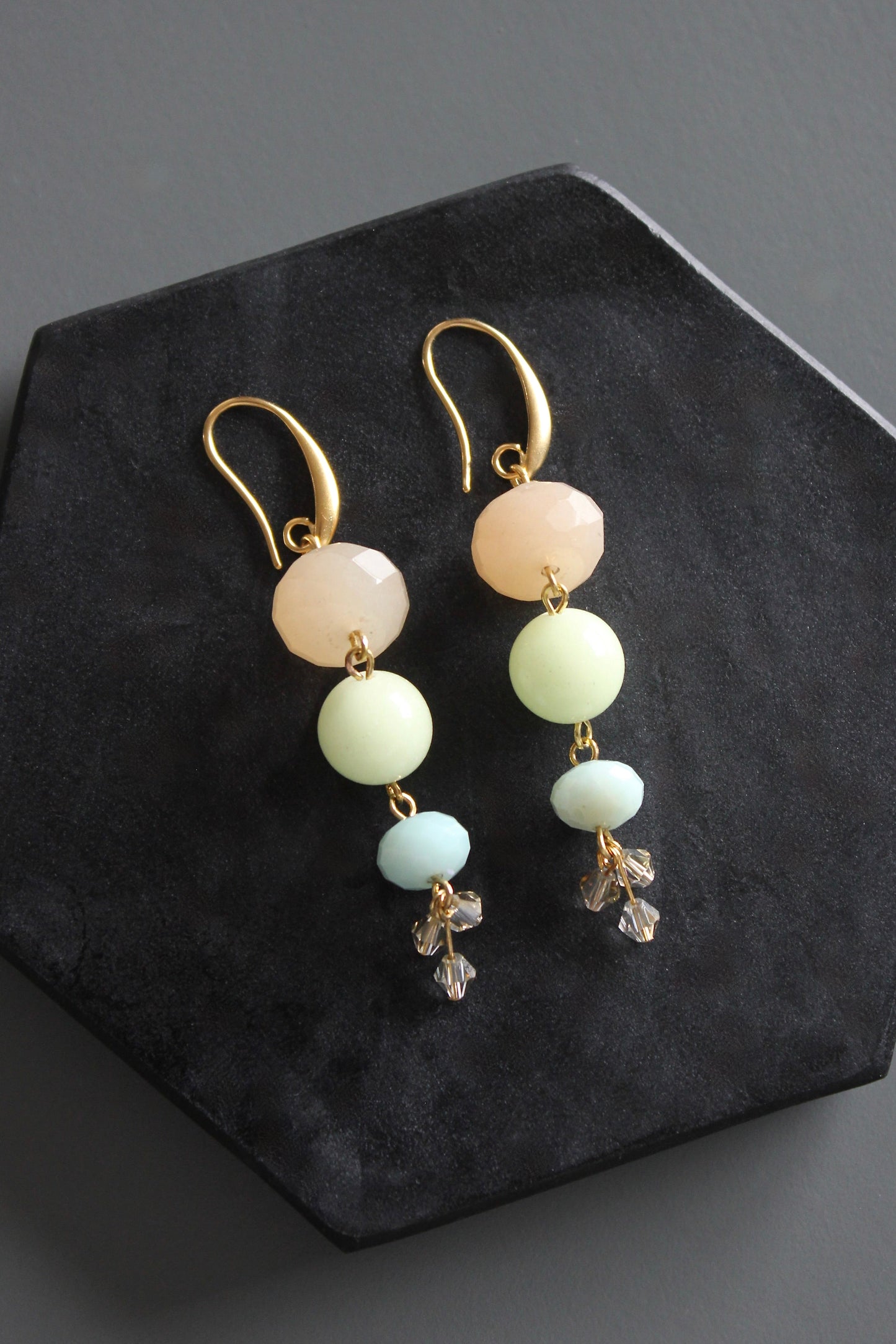 MLNE45 Jade and glass earrings