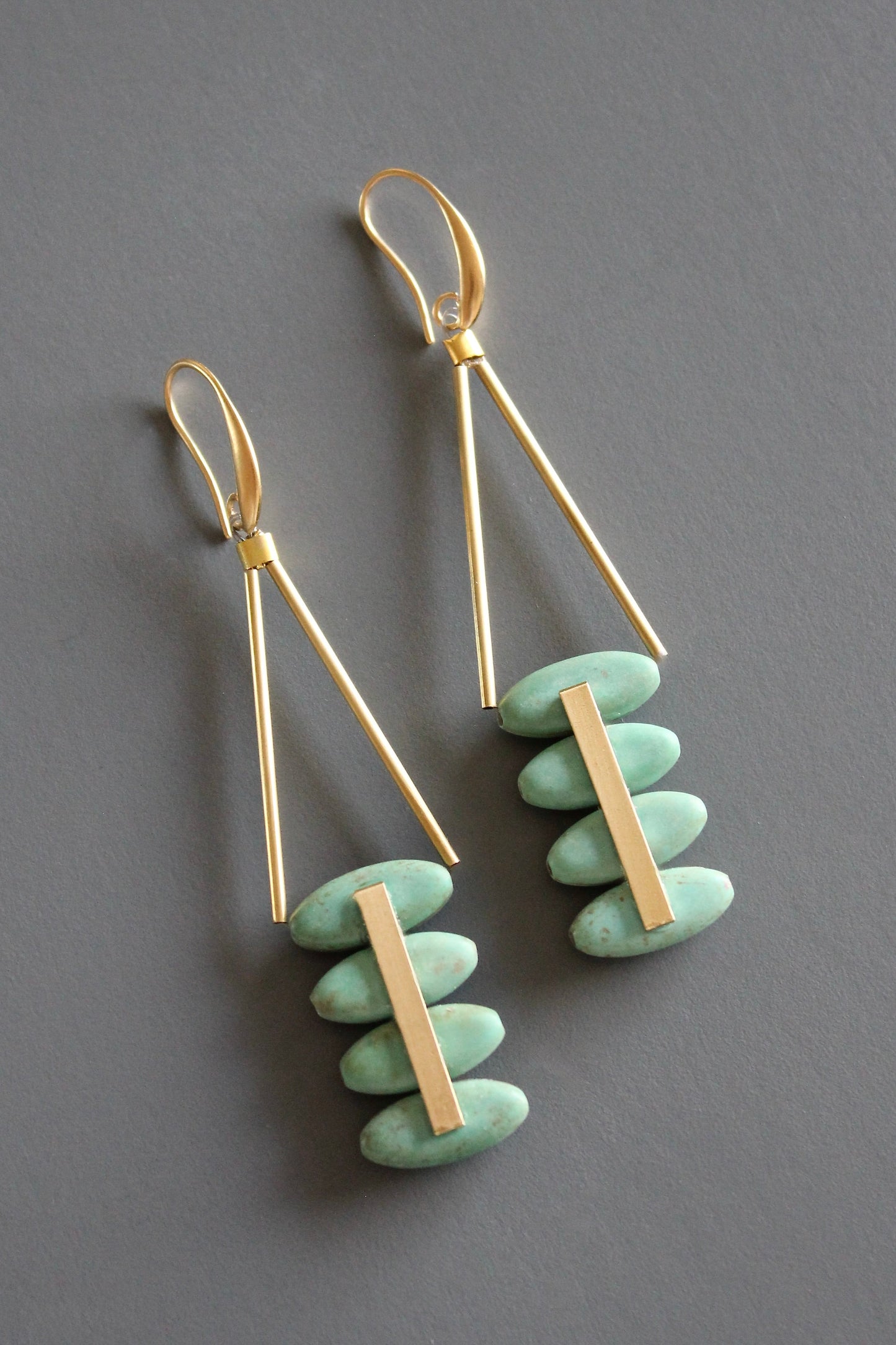 MLNE51 Turquoise and brass Artdeco earrings