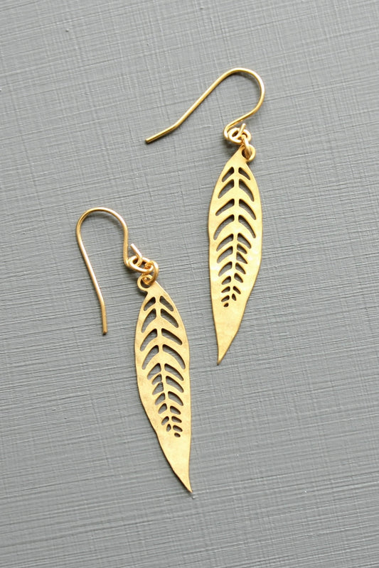 Leaf earrings 1.5 inches