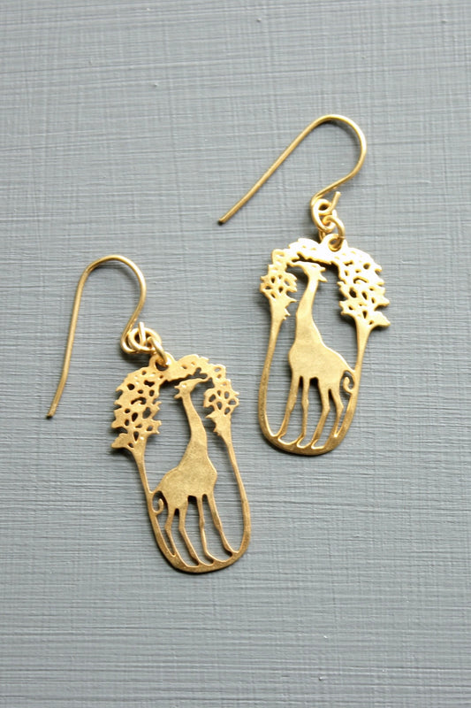 Giraffe earrings .75 inch