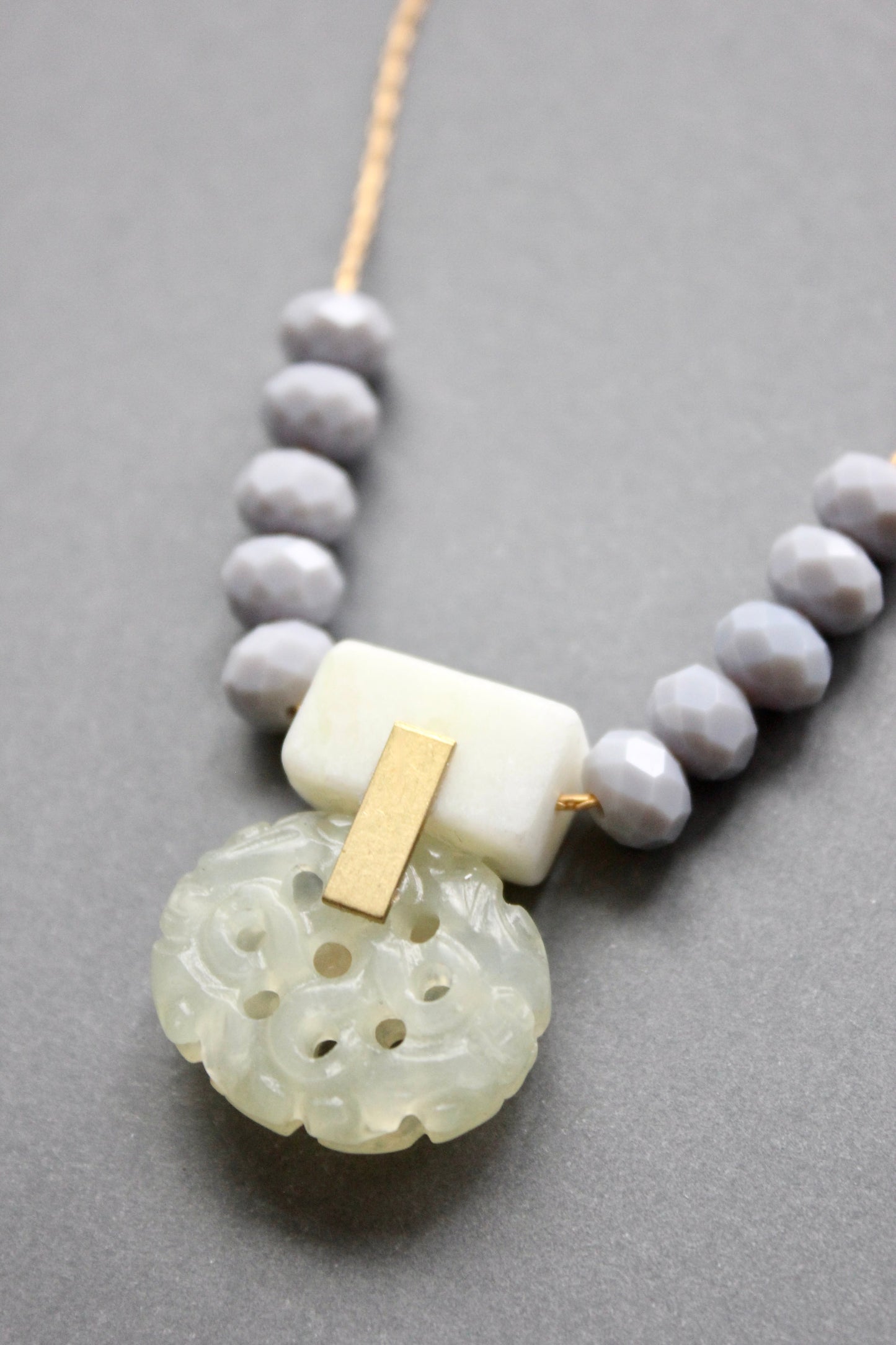 ISL120 Lavender and jade pendant necklace