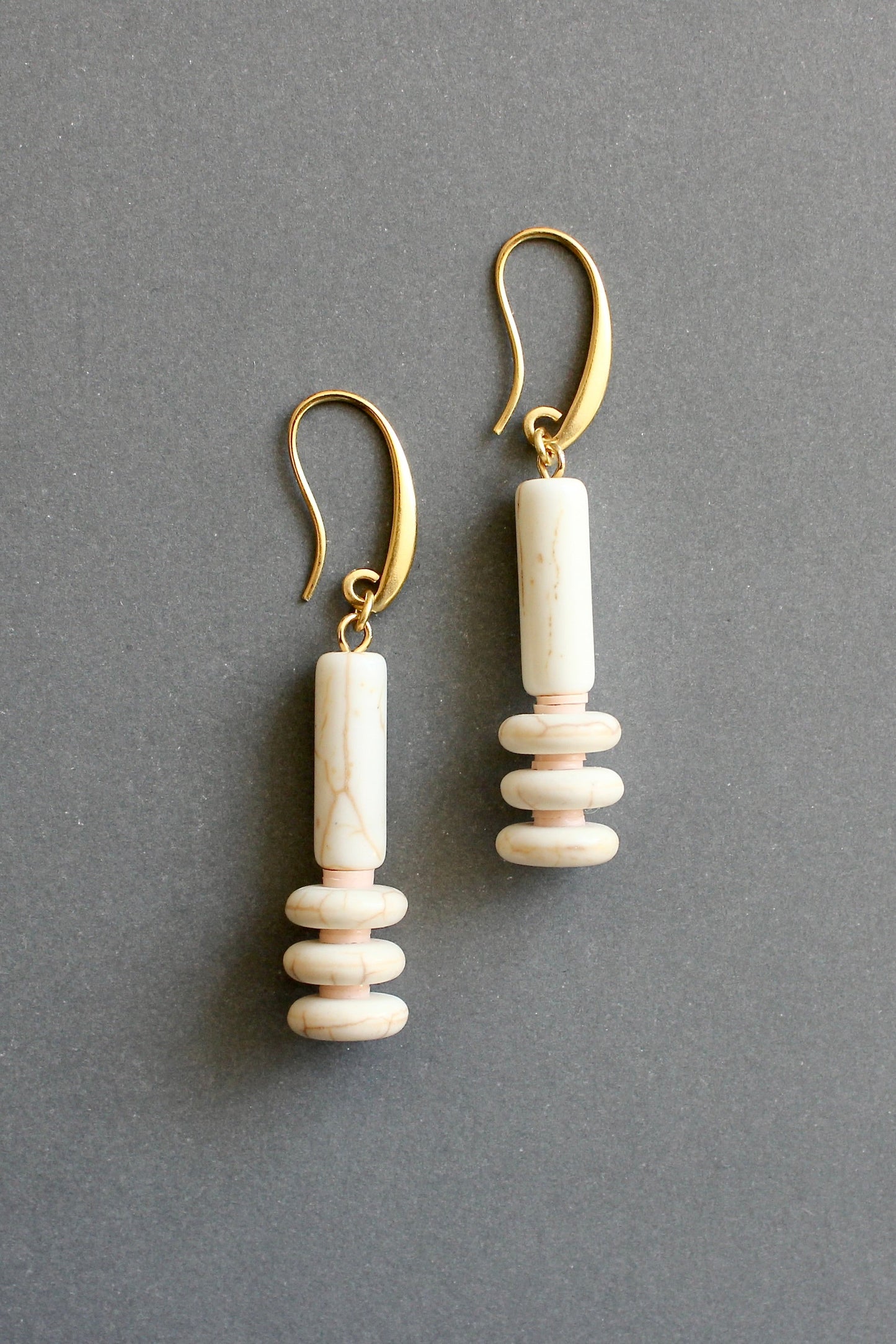 ISLE11 White geometric earrings