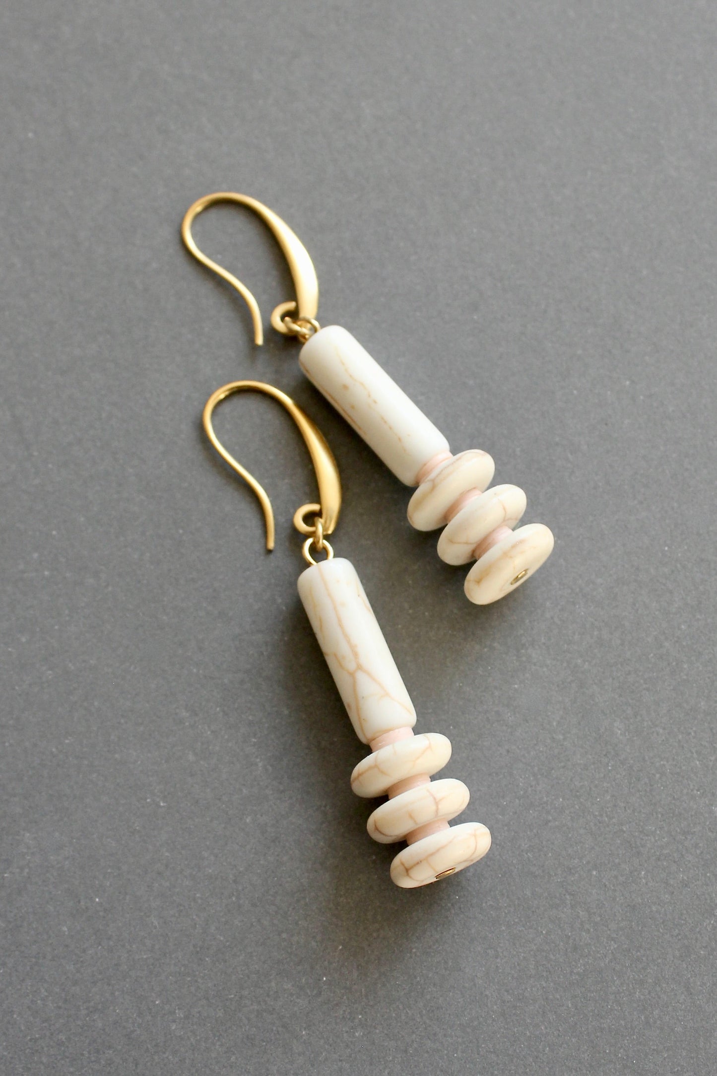 ISLE11 White geometric earrings