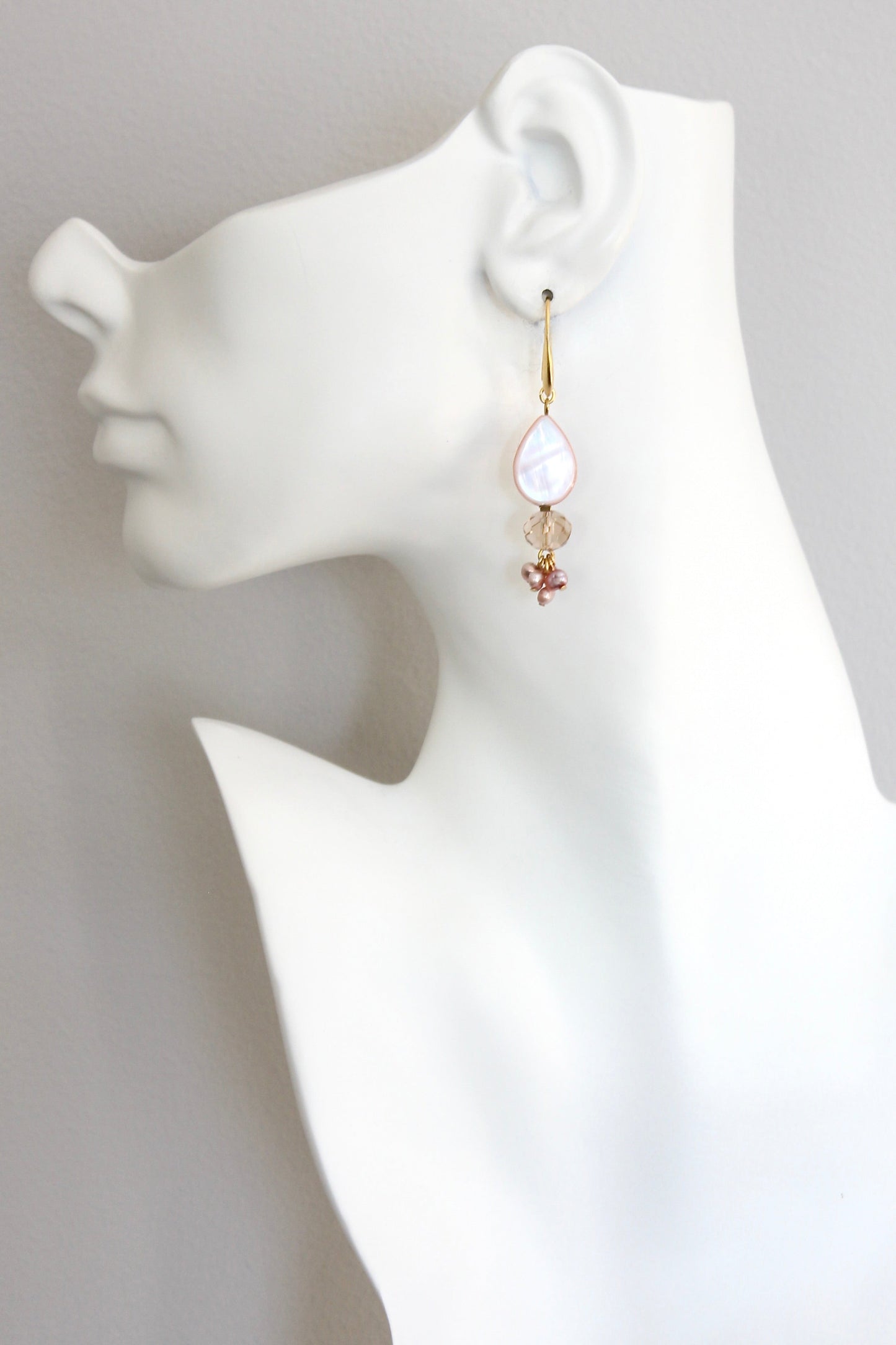 ISLE21 Mother-of-pearl earrings