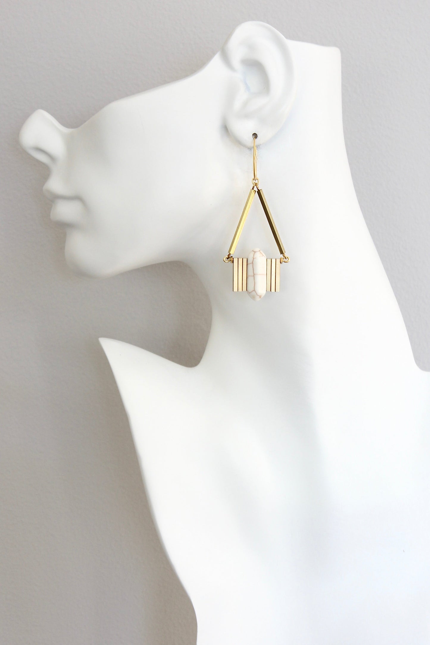 ISLE30 White and brass geometric earrings