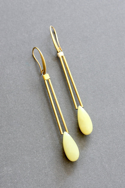 ISLE37 Yellow jade geometric earrings