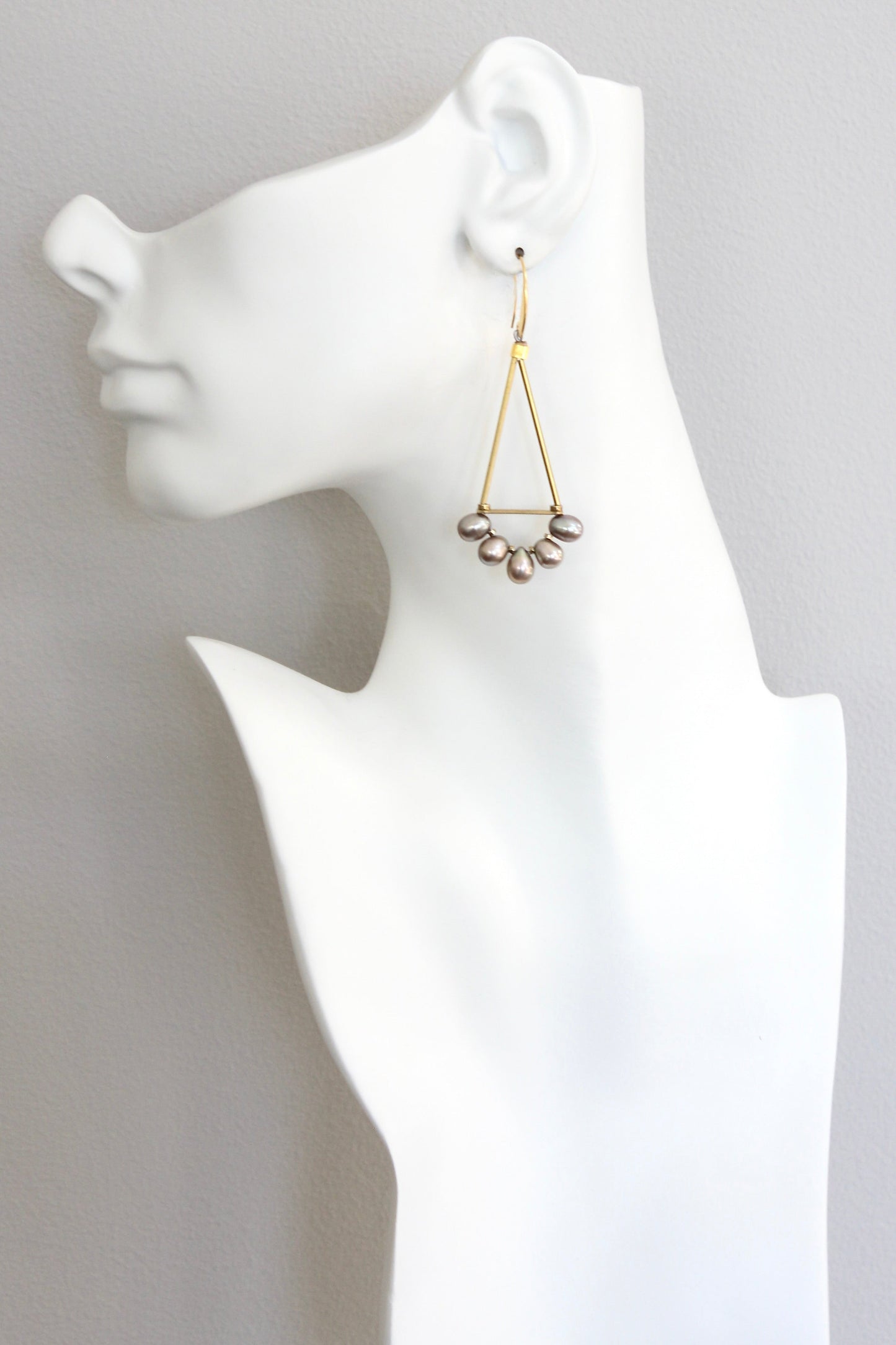 ISLE40 Freshwater pearl geometric earrings