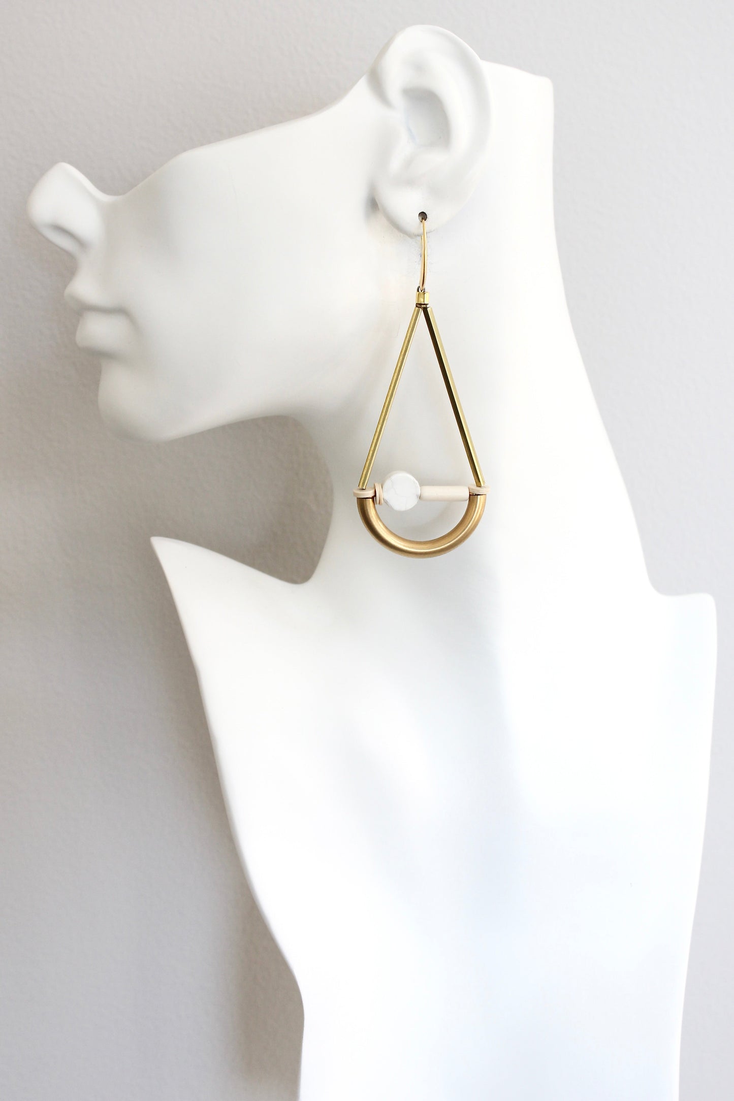 ISLE51 White geometric earrings