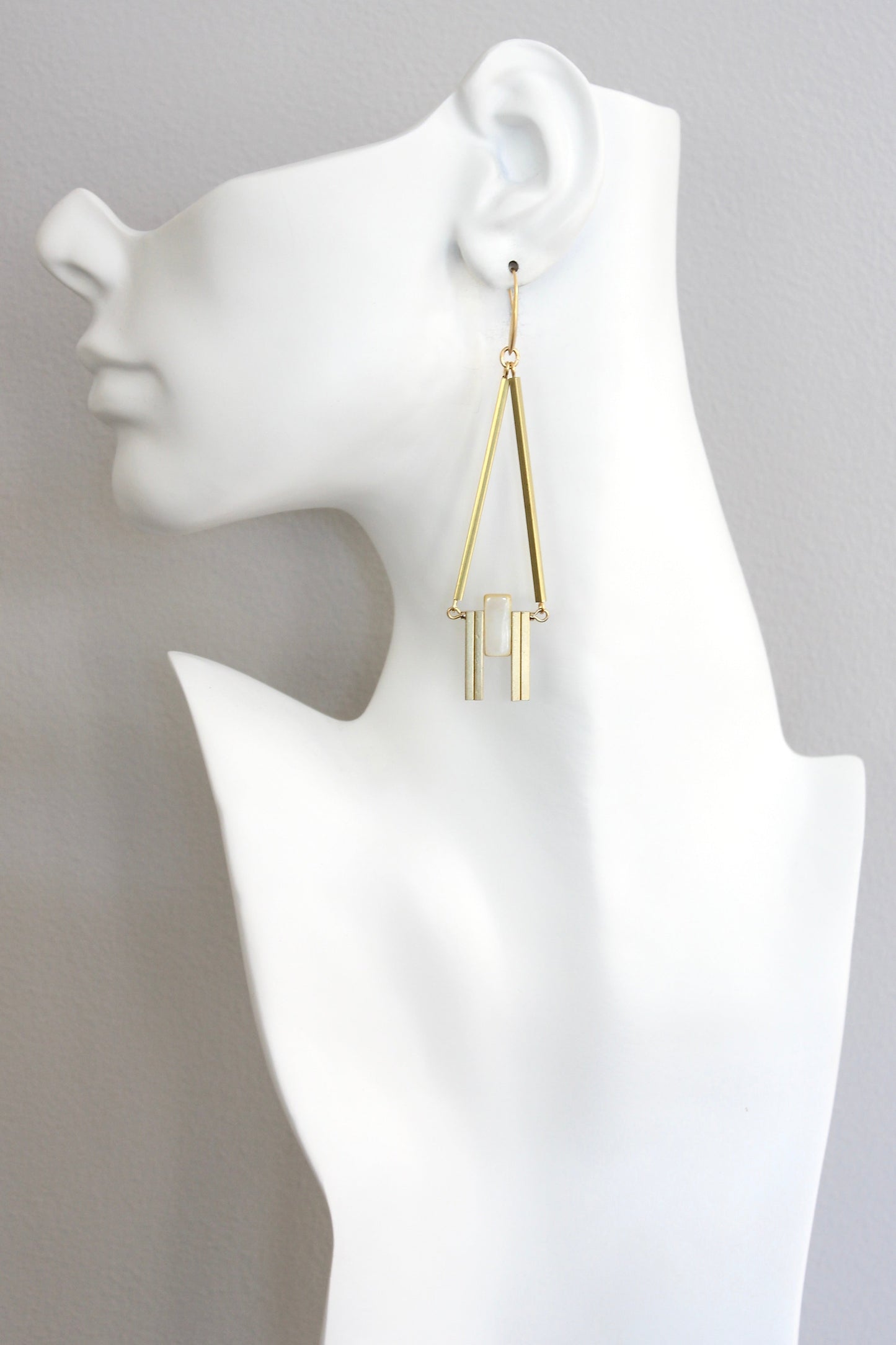 ISLE56 Mother-of-pearls and brass geometric earrings