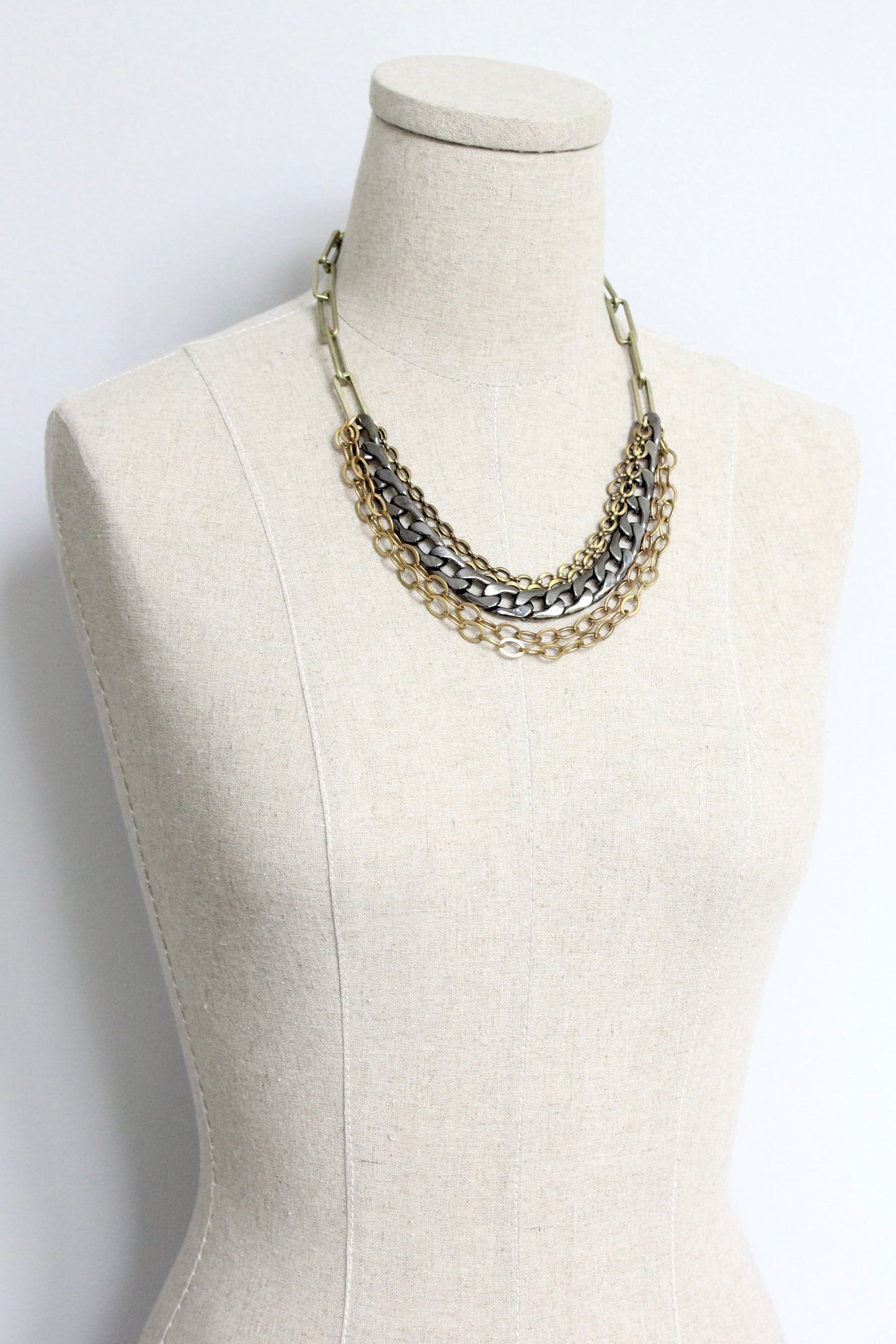 JLT320 multi-strand chain necklace