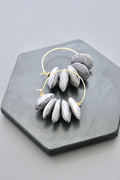 JLTE08 gray disc hoop earrings