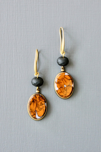 JLTE15 vintage orange glass earrings