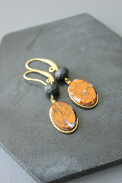 JLTE15 vintage orange glass earrings