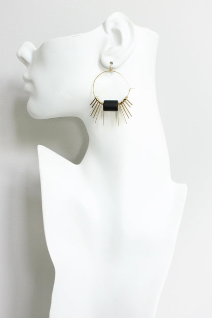 JLTE20 black and brass geometric hoop earrings