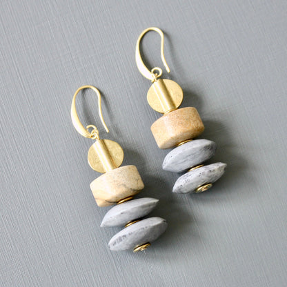 JLTE26 gray disc earrings