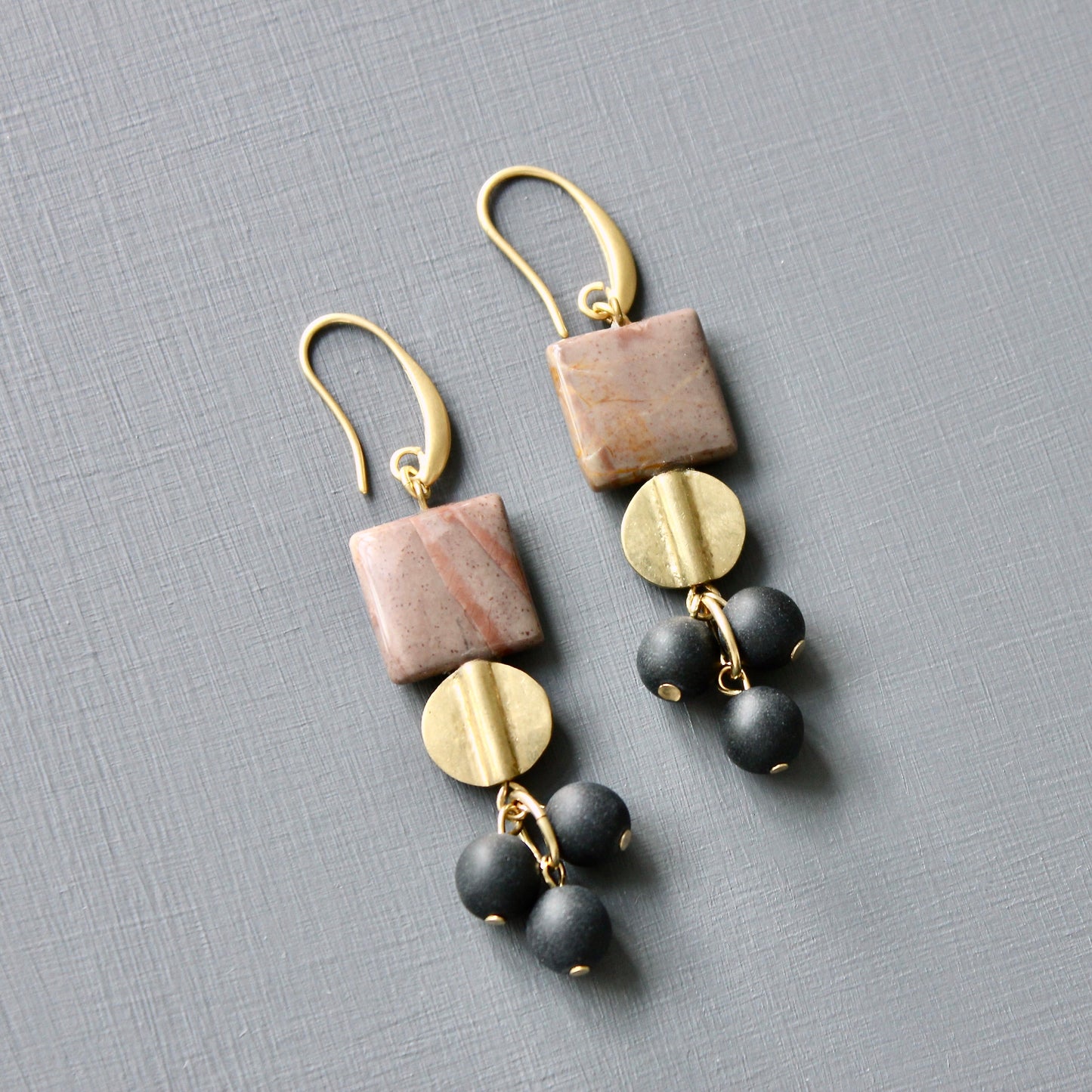 JLTE44 brown square cluster earrings