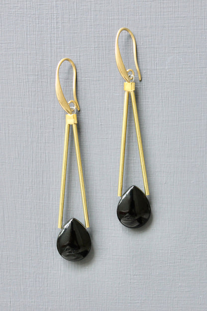 JLTE45 black agate geometric earrings